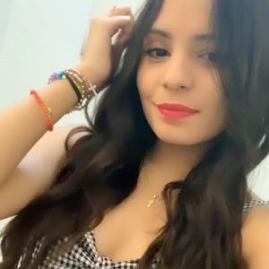 Meet your Posher, Daniela